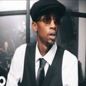 Scotts Maphuma - Flight ye Slahla ft. DJ Maphorisa