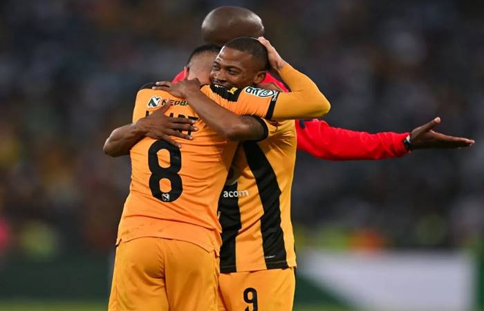 Kaizer Chiefs Undergo Major Midfield Shake-Up as Captain Yusuf Maart Departs, Mihlali Mayambela Talks Heat Up